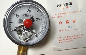 YTNXC 抗震电接点压力表
